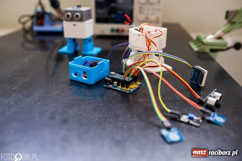 Zdjęcie w galerii na portalu naszraciborz.pl: W raciborskim Mechaniku otwarto nowe pracownie zawodowe wiadomości z regionu