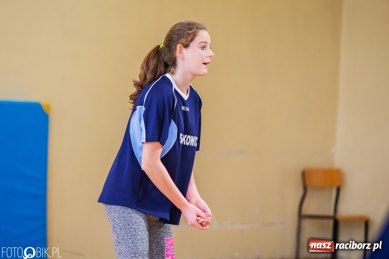 Zdjęcie w galerii na portalu naszraciborz.pl: Siatkarki SP 18 najlepsze w miejskich finałach wiadomości z regionu