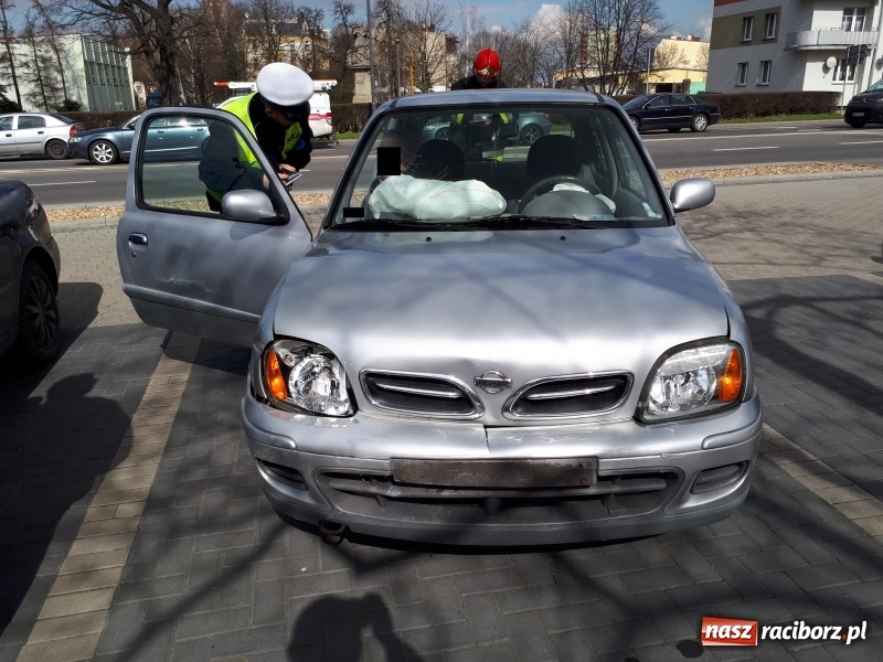 Zdjęcie w galerii na portalu naszraciborz.pl: Warto uważać. Zderzenie na moście  wiadomości z regionu