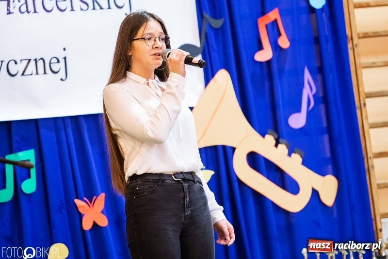 Zdjęcie w galerii na portalu naszraciborz.pl: II Powiatowy Festiwal Piosenki Turystycznej, Harcerskiej i Patriotycznej w Krzanowicach wiadomości z regionu
