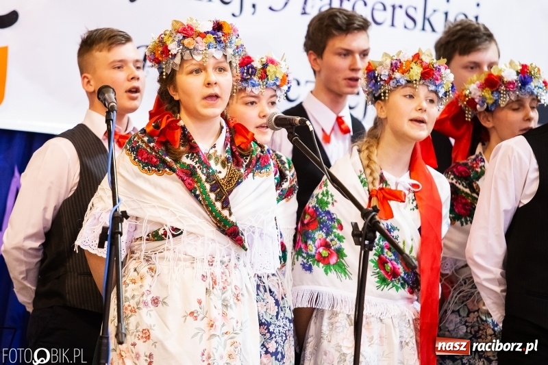 Zdjęcie w galerii na portalu naszraciborz.pl: II Powiatowy Festiwal Piosenki Turystycznej, Harcerskiej i Patriotycznej w Krzanowicach wiadomości z regionu