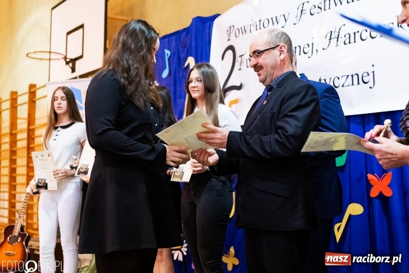 Zdjęcie w galerii na portalu naszraciborz.pl: II Powiatowy Festiwal Piosenki Turystycznej, Harcerskiej i Patriotycznej w Krzanowicach wiadomości z regionu