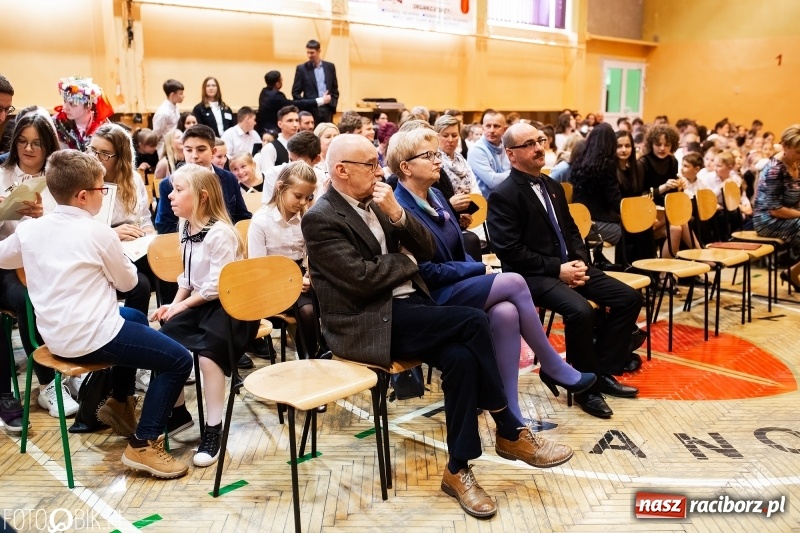 Zdjęcie w galerii na portalu naszraciborz.pl: II Powiatowy Festiwal Piosenki Turystycznej, Harcerskiej i Patriotycznej w Krzanowicach wiadomości z regionu