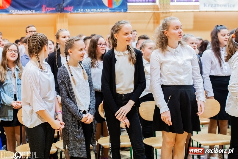 Zdjęcie w galerii na portalu naszraciborz.pl: II Powiatowy Festiwal Piosenki Turystycznej, Harcerskiej i Patriotycznej w Krzanowicach wiadomości z regionu