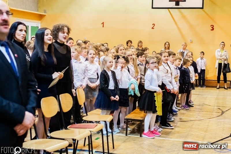 Zdjęcie w galerii na portalu naszraciborz.pl: II Powiatowy Festiwal Piosenki Turystycznej, Harcerskiej i Patriotycznej w Krzanowicach wiadomości z regionu