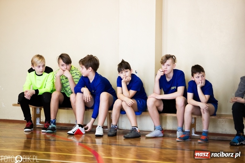 Zdjęcie w galerii na portalu naszraciborz.pl: Finały miejskie w siatkówce chłopców za nami wiadomości z regionu