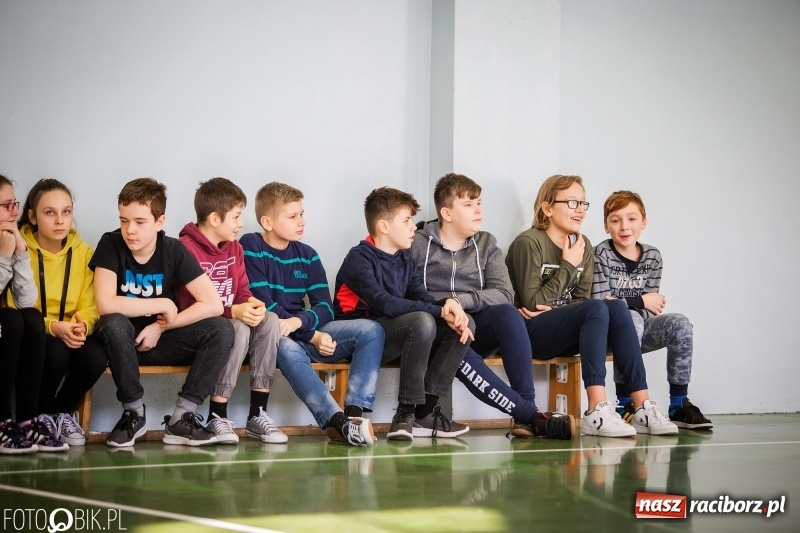 Zdjęcie w galerii na portalu naszraciborz.pl: Finały miejskie w siatkówce chłopców za nami wiadomości z regionu