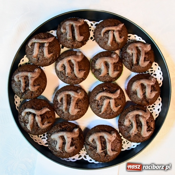 Zdjęcie w galerii na portalu naszraciborz.pl: Święto liczb niewymiernych w ZSO numer 1 wiadomości z regionu