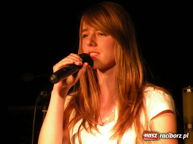 Zdjęcie w galerii na portalu naszraciborz.pl: Nagrody dla wychowanek MDK wiadomości z regionu