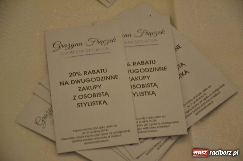 Zdjęcie w galerii na portalu naszraciborz.pl: Era Nowych Kobiet by Joanna Przetakiewicz na Zamku Piastowskim wiadomości z regionu