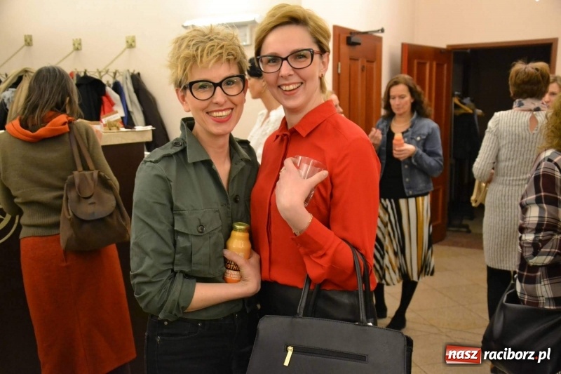 Zdjęcie w galerii na portalu naszraciborz.pl: Era Nowych Kobiet by Joanna Przetakiewicz na Zamku Piastowskim wiadomości z regionu
