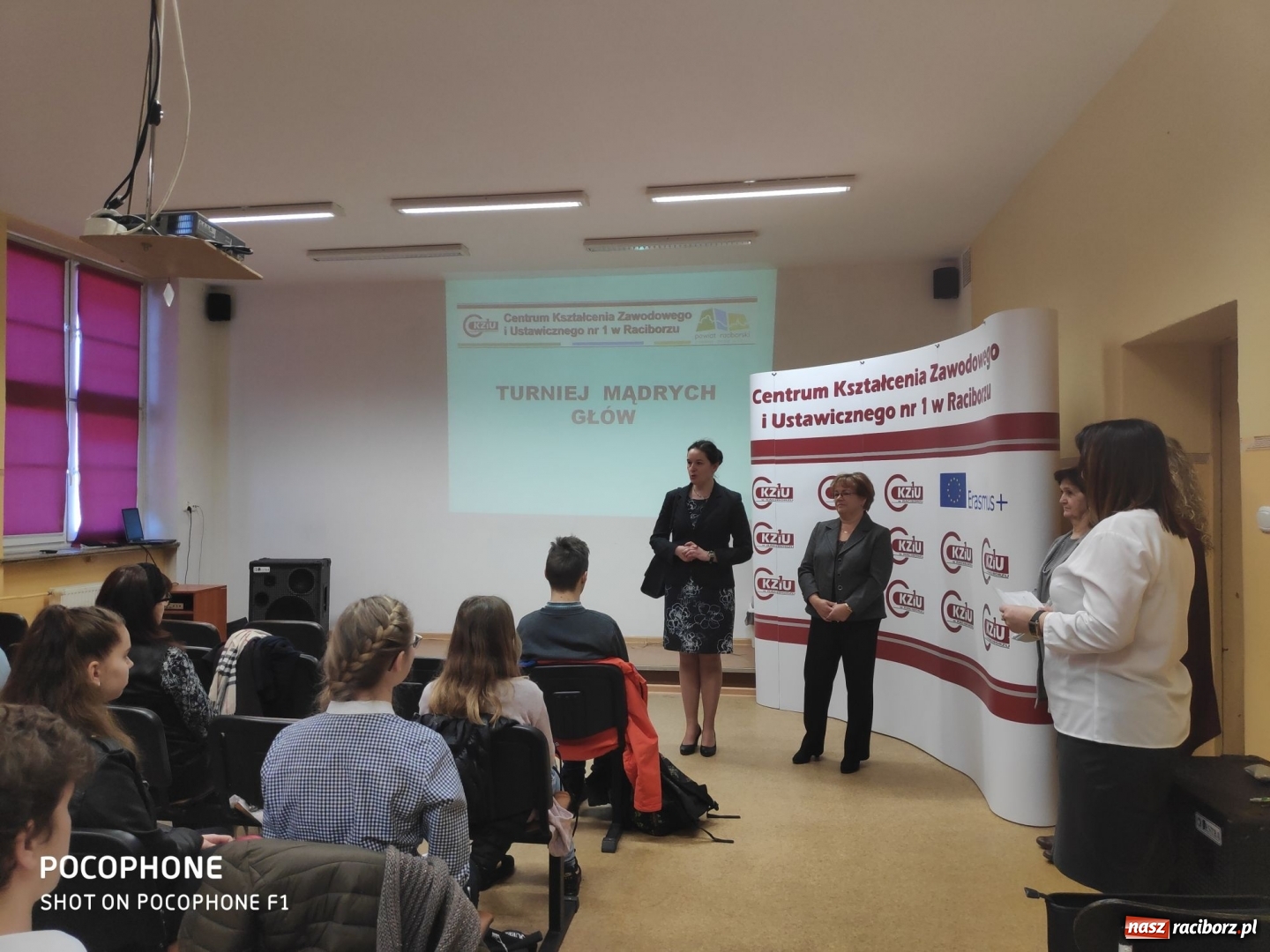 Zdjęcie w galerii na portalu naszraciborz.pl: Mądre Głowy spotkały się w CKZiU nr 1 w Raciborzu wiadomości z regionu