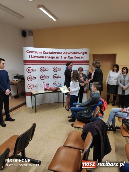 Zdjęcie w galerii na portalu naszraciborz.pl: Mądre Głowy spotkały się w CKZiU nr 1 w Raciborzu wiadomości z regionu