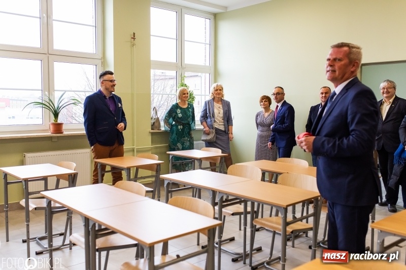 Zdjęcie w galerii na portalu naszraciborz.pl: Siedem kolejnych pracowni do nauki zawodu wiadomości z regionu