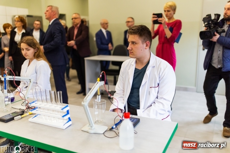 Zdjęcie w galerii na portalu naszraciborz.pl: Siedem kolejnych pracowni do nauki zawodu wiadomości z regionu