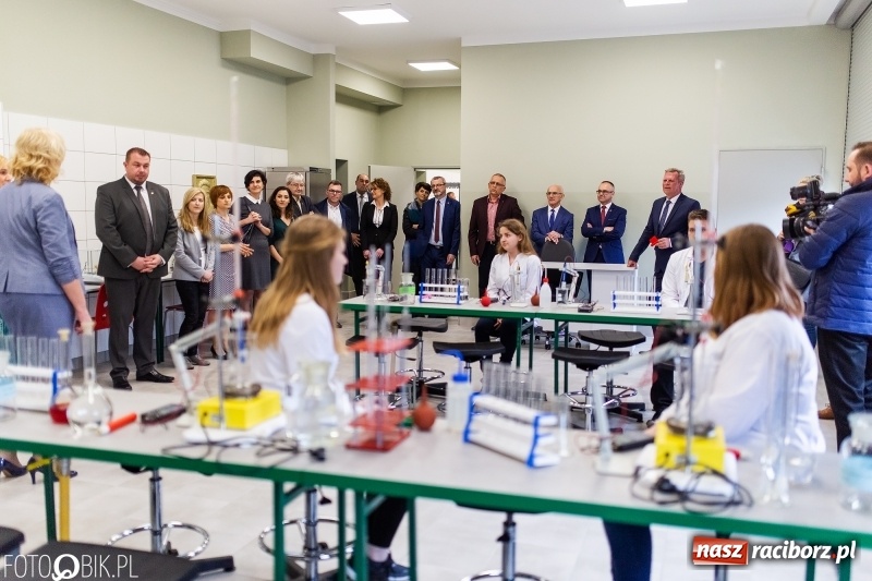 Zdjęcie w galerii na portalu naszraciborz.pl: Siedem kolejnych pracowni do nauki zawodu wiadomości z regionu