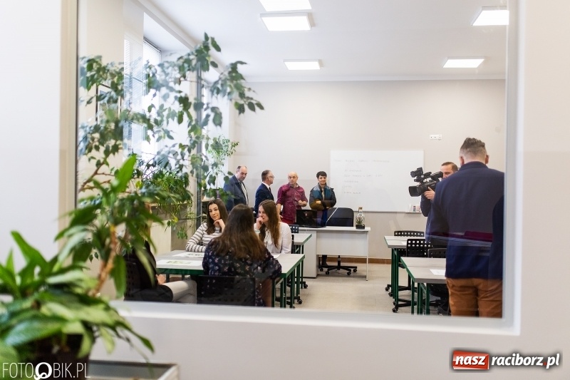 Zdjęcie w galerii na portalu naszraciborz.pl: Siedem kolejnych pracowni do nauki zawodu wiadomości z regionu