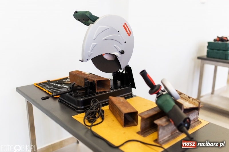 Zdjęcie w galerii na portalu naszraciborz.pl: Siedem kolejnych pracowni do nauki zawodu wiadomości z regionu