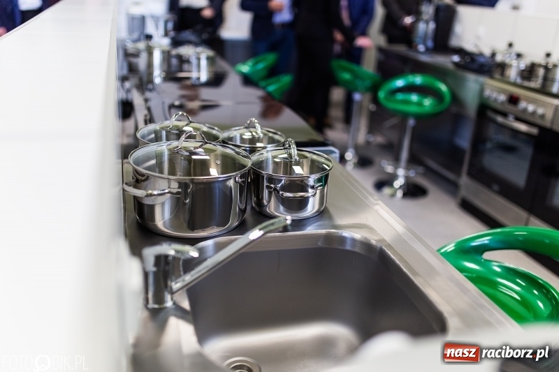 Zdjęcie w galerii na portalu naszraciborz.pl: Siedem kolejnych pracowni do nauki zawodu wiadomości z regionu