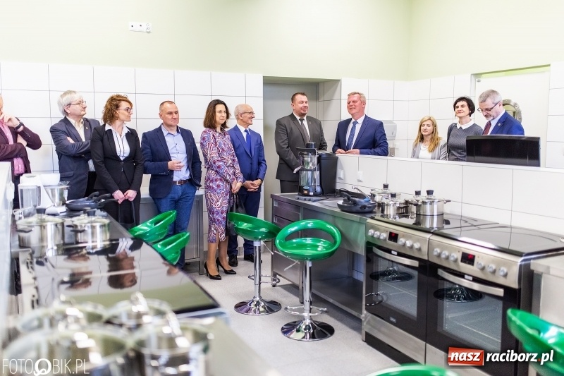 Zdjęcie w galerii na portalu naszraciborz.pl: Siedem kolejnych pracowni do nauki zawodu wiadomości z regionu