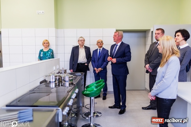 Zdjęcie w galerii na portalu naszraciborz.pl: Siedem kolejnych pracowni do nauki zawodu wiadomości z regionu