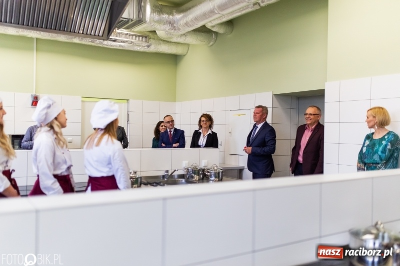 Zdjęcie w galerii na portalu naszraciborz.pl: Siedem kolejnych pracowni do nauki zawodu wiadomości z regionu