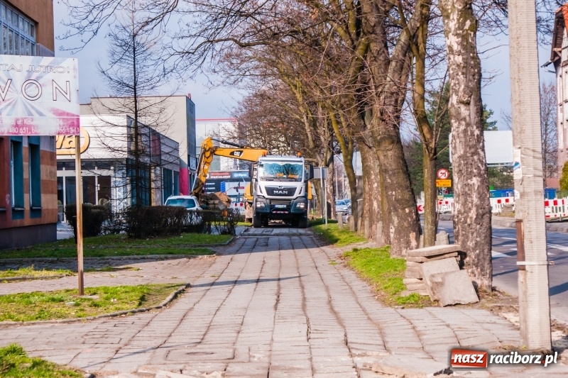 Zdjęcie w galerii na portalu naszraciborz.pl: Uwaga kierowcy! Ruszył remont ulicy Łąkowej i Kościuszki [FOTO i WIDEO] wiadomości z regionu