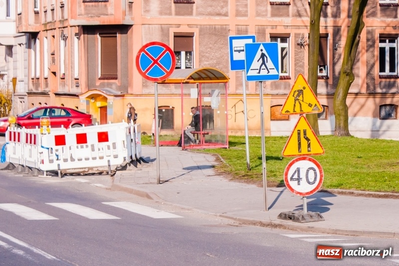 Zdjęcie w galerii na portalu naszraciborz.pl: Uwaga kierowcy! Ruszył remont ulicy Łąkowej i Kościuszki [FOTO i WIDEO] wiadomości z regionu