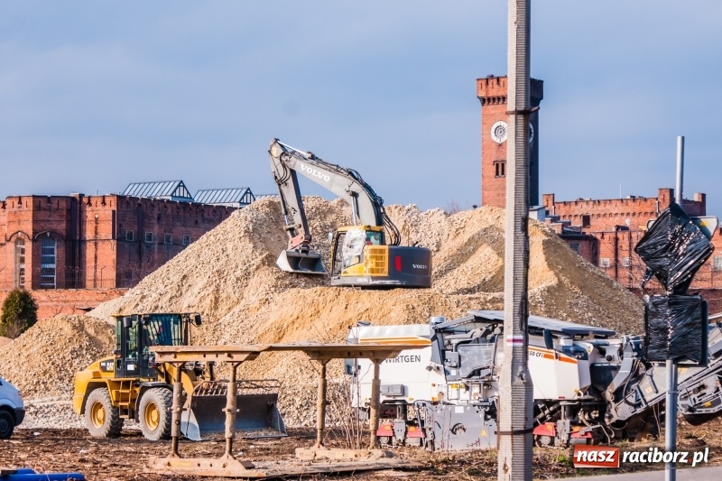 Zdjęcie w galerii na portalu naszraciborz.pl: Uwaga kierowcy! Ruszył remont ulicy Łąkowej i Kościuszki [FOTO i WIDEO] wiadomości z regionu