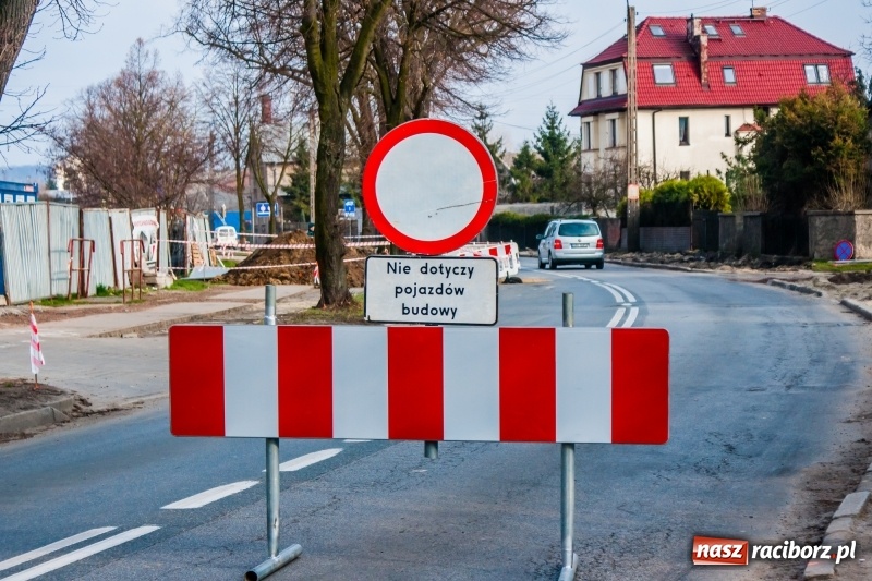 Zdjęcie w galerii na portalu naszraciborz.pl: Uwaga kierowcy! Ruszył remont ulicy Łąkowej i Kościuszki [FOTO i WIDEO] wiadomości z regionu