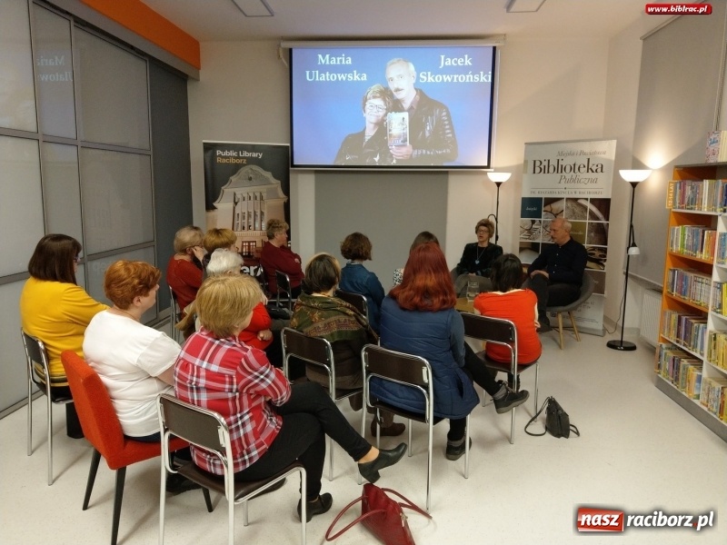 Zdjęcie w galerii na portalu naszraciborz.pl: Duet literacki Maria Ulatowska i Jacek Skowroński odwiedził Racibórz  wiadomości z regionu