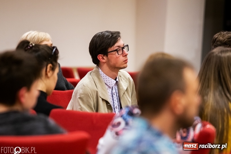Zdjęcie w galerii na portalu naszraciborz.pl: Na tropie uprzedzeń. Warsztaty na Zamku Piastowskim wiadomości z regionu