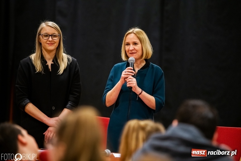 Zdjęcie w galerii na portalu naszraciborz.pl: Na tropie uprzedzeń. Warsztaty na Zamku Piastowskim wiadomości z regionu