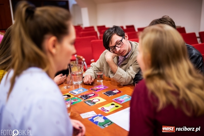Zdjęcie w galerii na portalu naszraciborz.pl: Na tropie uprzedzeń. Warsztaty na Zamku Piastowskim wiadomości z regionu
