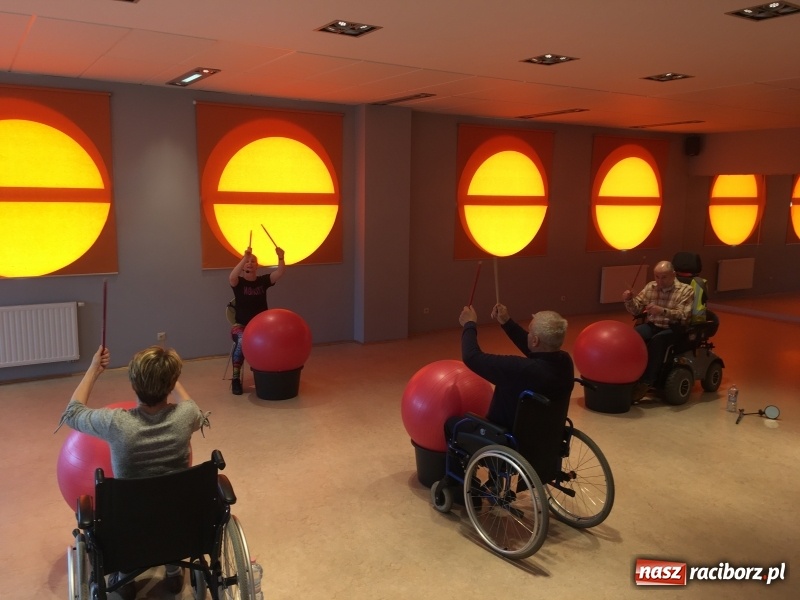 Zdjęcie w galerii na portalu naszraciborz.pl: Warsztaty dla osób poruszających się na wózkach wiadomości z regionu