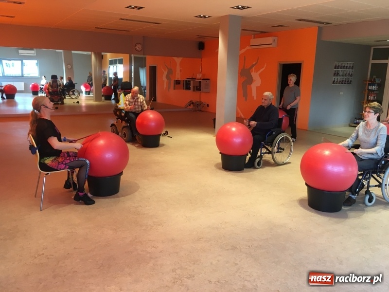 Zdjęcie w galerii na portalu naszraciborz.pl: Warsztaty dla osób poruszających się na wózkach wiadomości z regionu
