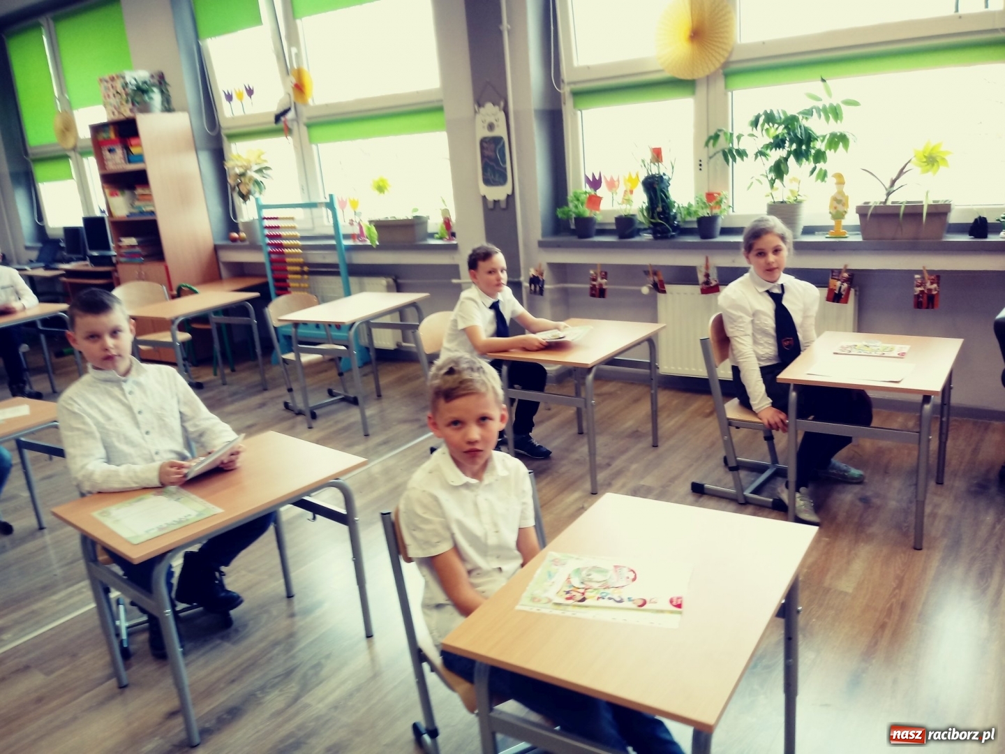 Zdjęcie w galerii na portalu naszraciborz.pl: Lubię matematykę. XIX zmagania w SP 1  wiadomości z regionu