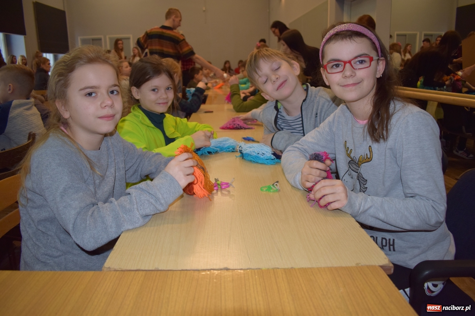 Zdjęcie w galerii na portalu naszraciborz.pl: Warsztaty plastyczne na powitanie wiosny w raciborskim MDK wiadomości z regionu