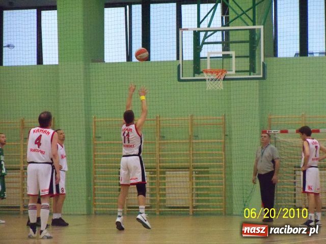 Zdjęcie w galerii na portalu naszraciborz.pl: Koszykówka finały wiadomości z regionu