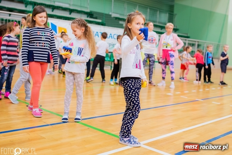 Zdjęcie w galerii na portalu naszraciborz.pl: Raciborscy przedszkolacy powitali wiosnę na sportowo wiadomości z regionu