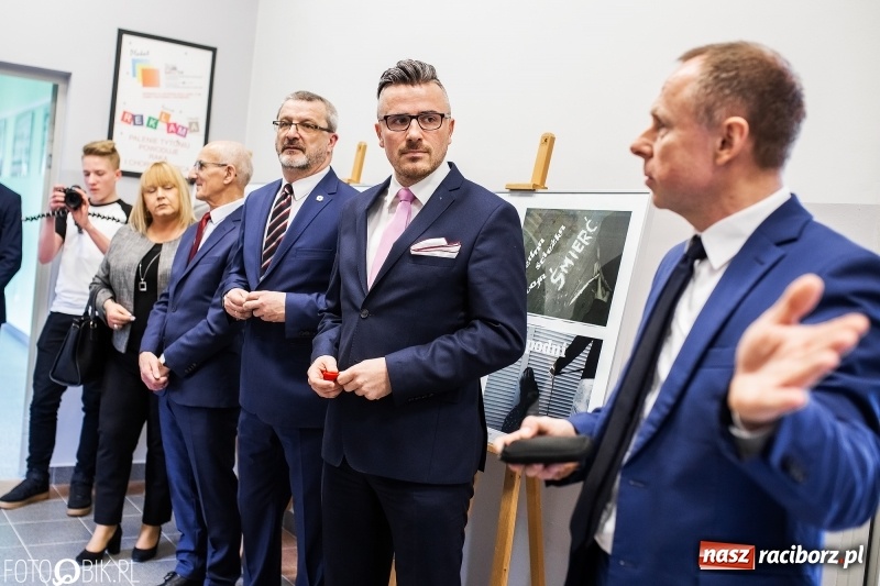 Zdjęcie w galerii na portalu naszraciborz.pl: Raciborski Ekonomik ma laboratorium reklamy wiadomości z regionu