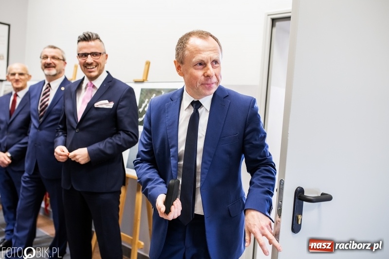 Zdjęcie w galerii na portalu naszraciborz.pl: Raciborski Ekonomik ma laboratorium reklamy wiadomości z regionu