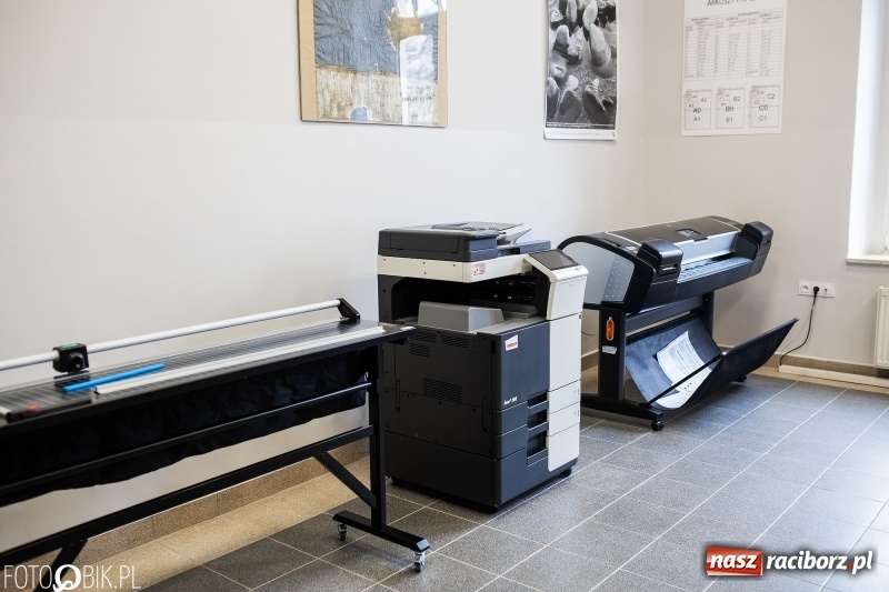 Zdjęcie w galerii na portalu naszraciborz.pl: Raciborski Ekonomik ma laboratorium reklamy wiadomości z regionu