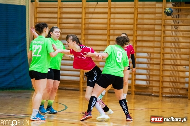 Zdjęcie w galerii na portalu naszraciborz.pl: W starciu Startów lepszy ten z Pietrowic wiadomości z regionu