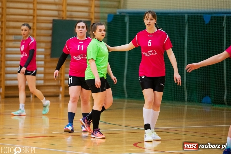 Zdjęcie w galerii na portalu naszraciborz.pl: W starciu Startów lepszy ten z Pietrowic wiadomości z regionu