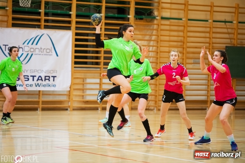 Zdjęcie w galerii na portalu naszraciborz.pl: W starciu Startów lepszy ten z Pietrowic wiadomości z regionu