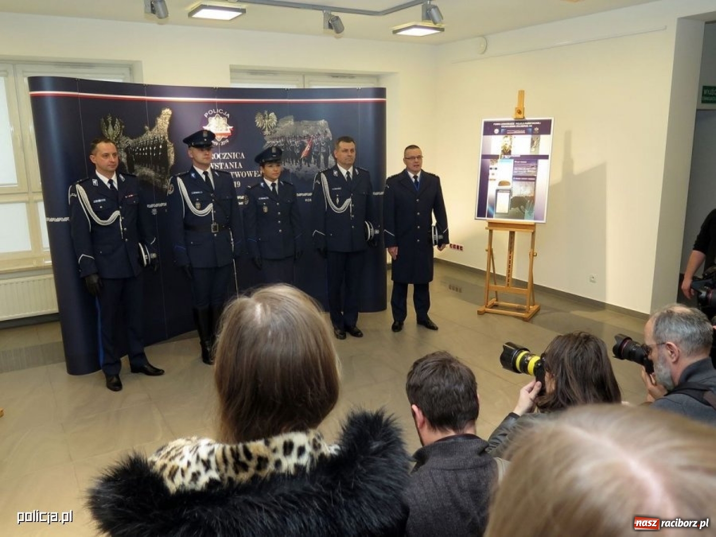 Zdjęcie w galerii na portalu naszraciborz.pl: Nowe mundury na 100-lecie policji [FOTO]  wiadomości z regionu