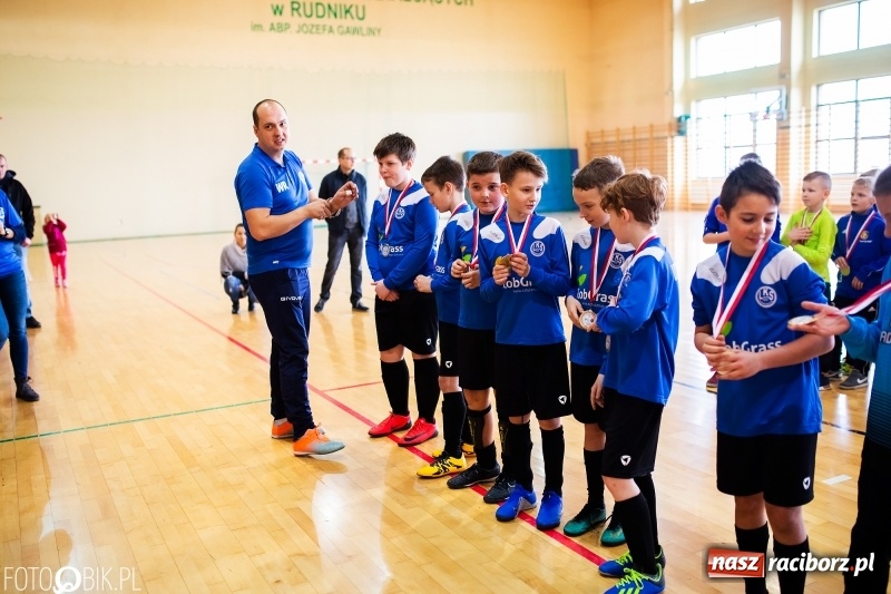 Zdjęcie w galerii na portalu naszraciborz.pl: Orliki LKS Markowice zdominowały zimową ligę w Rudniku wiadomości z regionu