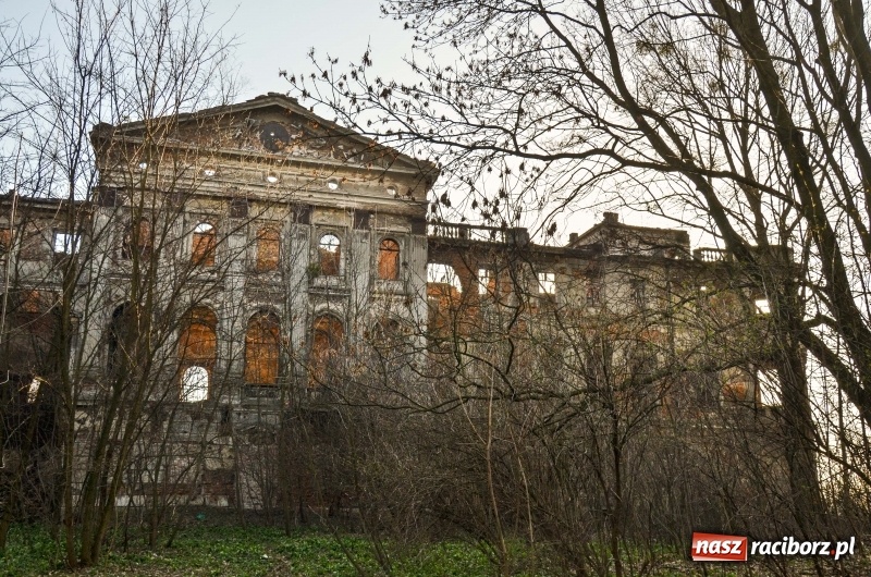 Zdjęcie w galerii na portalu naszraciborz.pl: Polish Paranormal TV na tropie duchów w Sławikowie  wiadomości z regionu