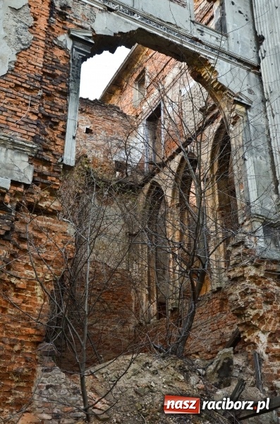 Zdjęcie w galerii na portalu naszraciborz.pl: Polish Paranormal TV na tropie duchów w Sławikowie  wiadomości z regionu